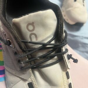 On Cloud Lightweight White Athletic Shoes women’s